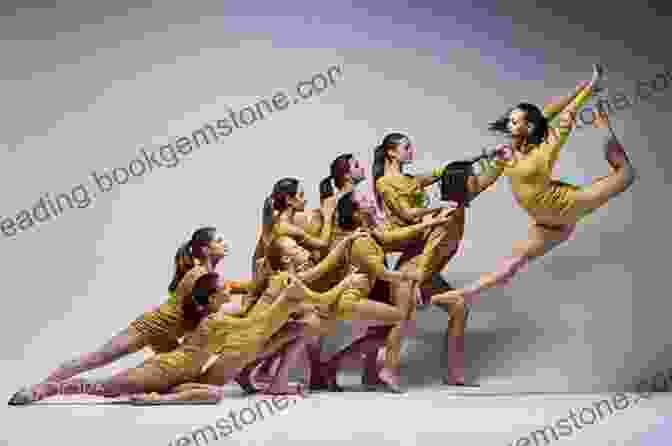 Image Of A Modern Dancer Performing A Contemporary Dance Routine Ballet Modern Dance: A Concise History Third Edition