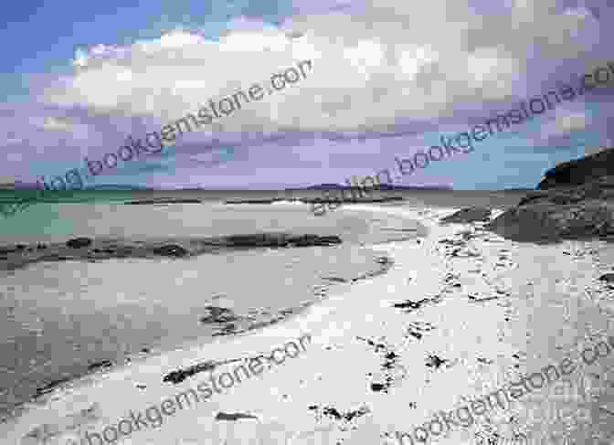 Traigh Mhor, The Stunning White Sand Beach On The Isle Of Barra Skye Outer Hebrides 2nd Edition: Includes Barra Benbecula Eigg Harris Lewis Rum The Uists (Footprint Focus)